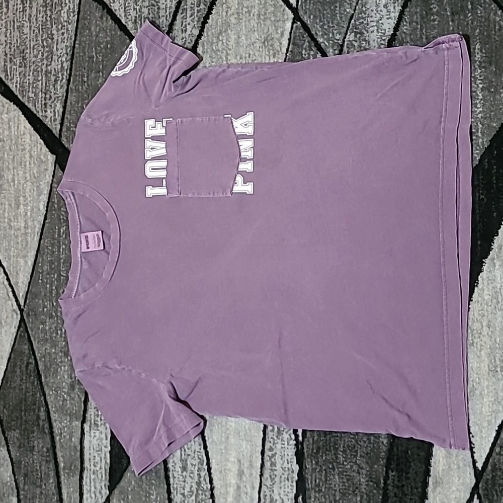 VS PINK 2016 CAMPUS FIT LOGO POCKET PLUM PURPLE TEE-SHIRT